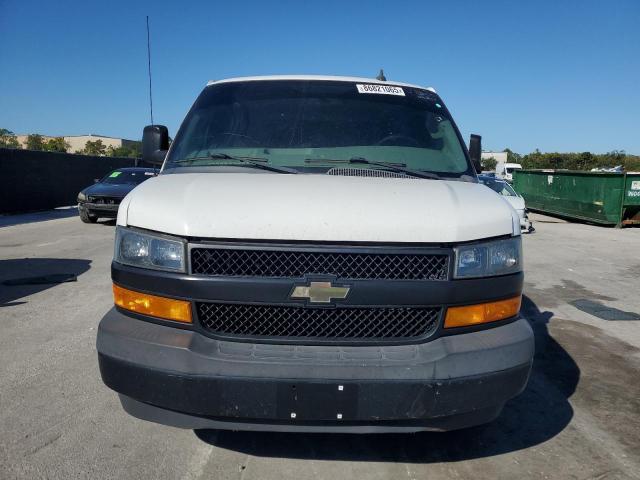 1GCWGAFP1K1249100 - 2019 CHEVROLET EXPRESS G2 Weiß Foto 5
