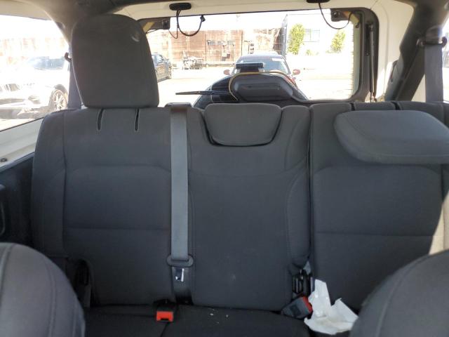 1C4HJXEN0KW565815 - 2019 JEEP WRANGLER U SAHARA Silber Foto 10