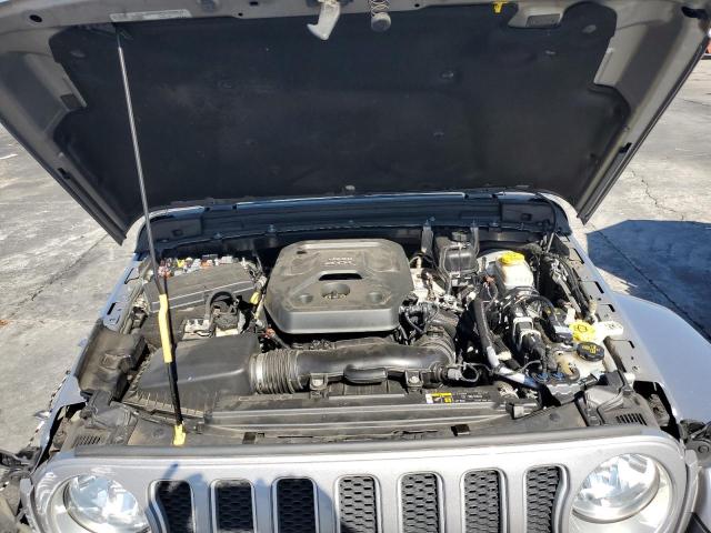 1C4HJXEN0KW565815 - 2019 JEEP WRANGLER U SAHARA Silber Foto 12