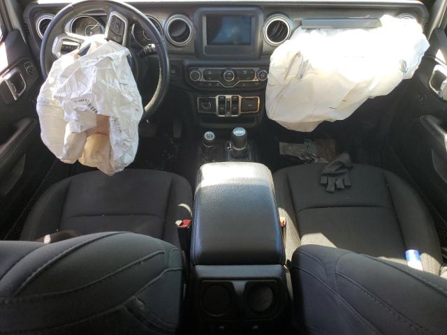 1C4HJXEN0KW565815 - 2019 JEEP WRANGLER U SAHARA Silber Foto 8