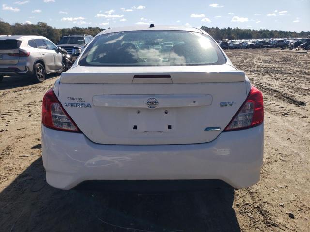 3N1CN7AP7GL834365 - 2016 NISSAN VERSA S WHITE photo 6