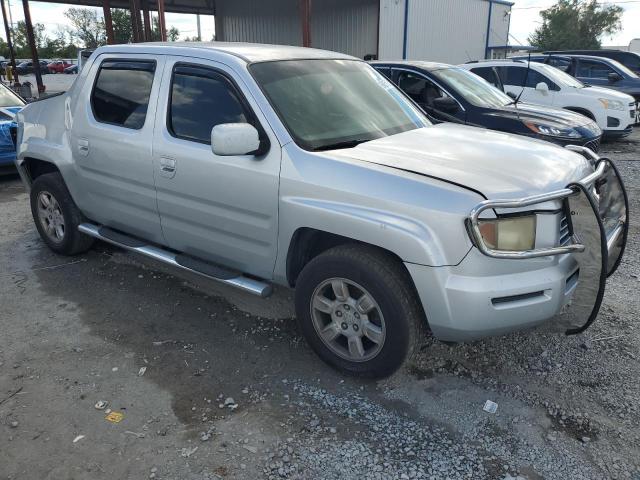 2HJYK165X6H521572 - 2006 HONDA RIDGELINE RTL SILVER photo 4