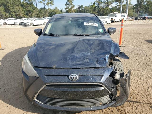 3MYDLBYV1JY313796 - 2018 TOYOTA YARIS IA BLUE photo 5