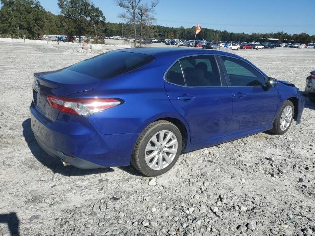 4T1B11HK6JU632525 - 2018 TOYOTA CAMRY L Көк фото 3