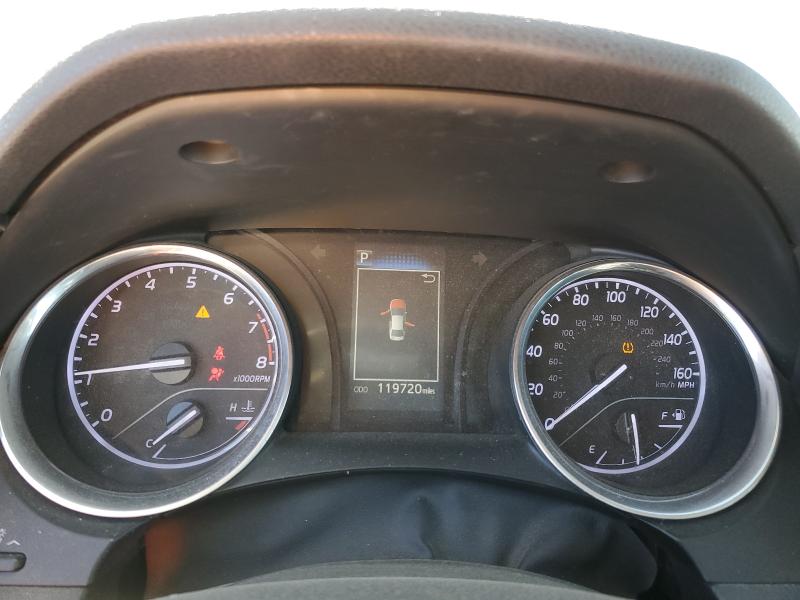 4T1B11HK2JU642906 - 2018 TOYOTA CAMRY L ვერცხლისფერი ფოტო 9