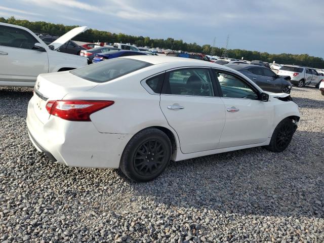 1N4AL3AP8HC495914 - 2017 NISSAN ALTIMA 2.5 WHITE photo 3