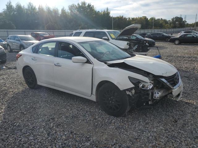 1N4AL3AP8HC495914 - 2017 NISSAN ALTIMA 2.5 WHITE photo 4