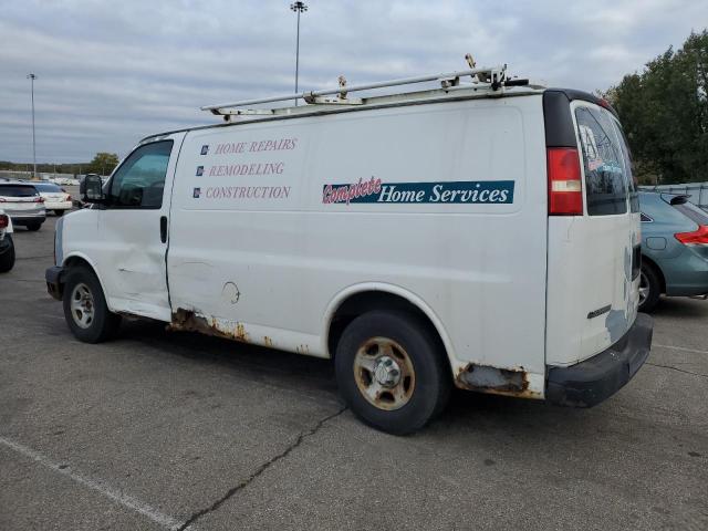 1GCFG15T851229297 - 2005 CHEVROLET EXPRESS Weiß Foto 2