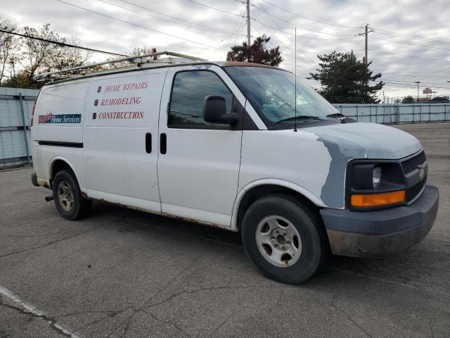 1GCFG15T851229297 - 2005 CHEVROLET EXPRESS Weiß Foto 4