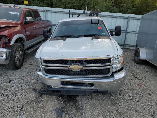 1GC0KVCG9BZ387520 - 2011 CHEVROLET SILVERADO K2500 HEAVY DUTY WHITE photo 5