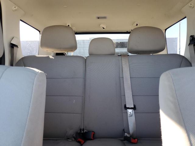 1FMCU9D72CKB92961 - 2012 FORD ESCAPE XLT WHITE photo 10