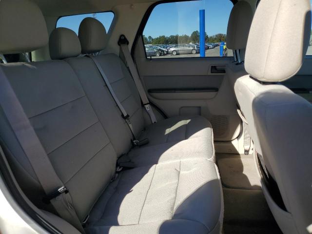 1FMCU9D72CKB92961 - 2012 FORD ESCAPE XLT WHITE photo 11