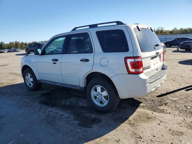 1FMCU9D72CKB92961 - 2012 FORD ESCAPE XLT WHITE photo 2