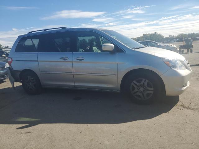 5FNRL38767B414204 - 2007 HONDA ODYSSEY EXL SILVER photo 4
