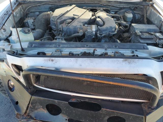 3TMLU42N28M018879 - 2008 TOYOTA TACOMA DOUBLE CAB Сріблястий фото 11