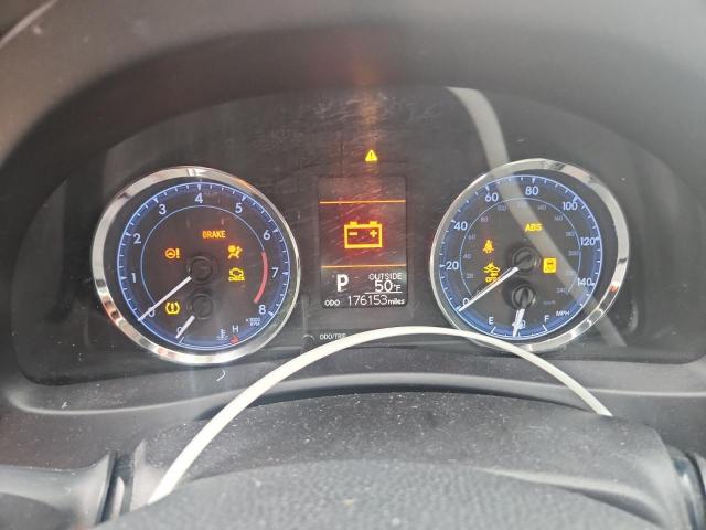 5YFBURHE9JP816116 - 2018 TOYOTA COROLLA L თეთრი ფოტო 9