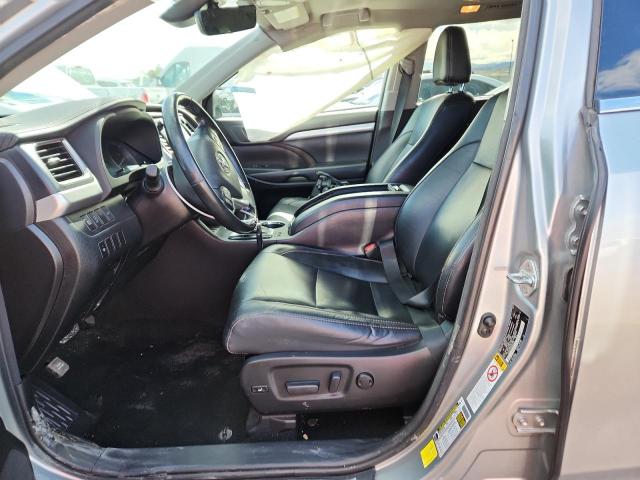 5TDJZRFH8HS423316 - 2017 TOYOTA HIGHLANDER SE SILVER photo 7