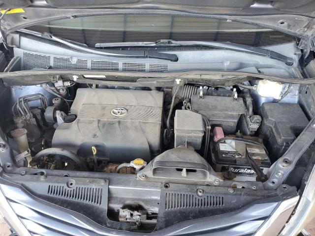 5TDKK3DC3FS575871 - 2015 TOYOTA SIENNA LE BLUE photo 12