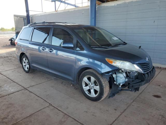 5TDKK3DC3FS575871 - 2015 TOYOTA SIENNA LE BLUE photo 4