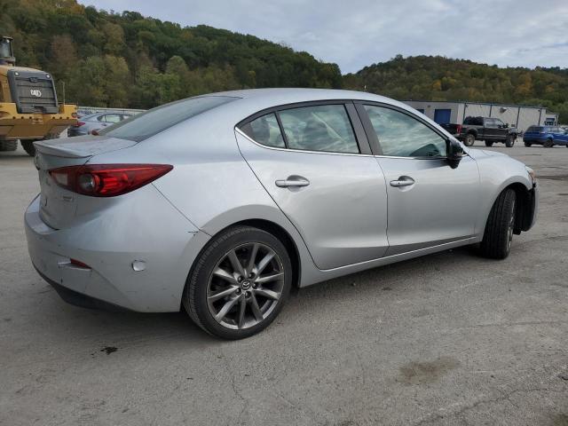 3MZBN1V34JM207263 - 2018 MAZDA 3 TOURING ვერცხლისფერი ფოტო 3