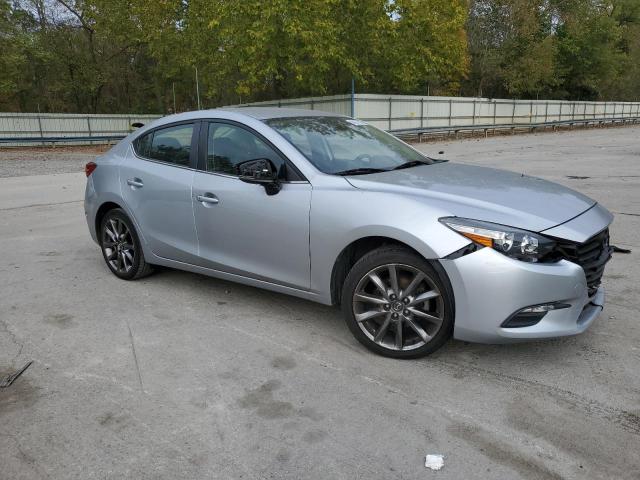 3MZBN1V34JM207263 - 2018 MAZDA 3 TOURING ვერცხლისფერი ფოტო 4