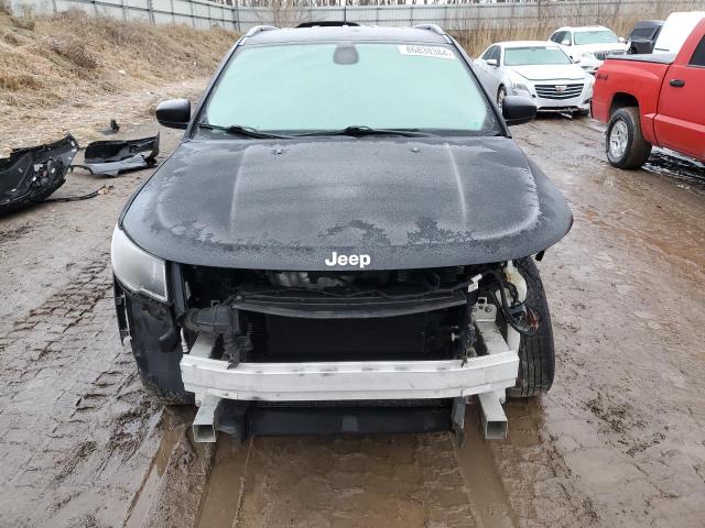 3C4NJDAB5JT179084 - 2018 JEEP COMPASS SPORT Черный фото 5