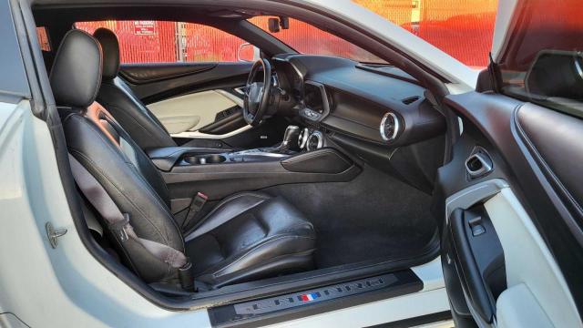 1G1FH1R78H0176792 - 2017 CHEVROLET CAMARO SS WHITE photo 5