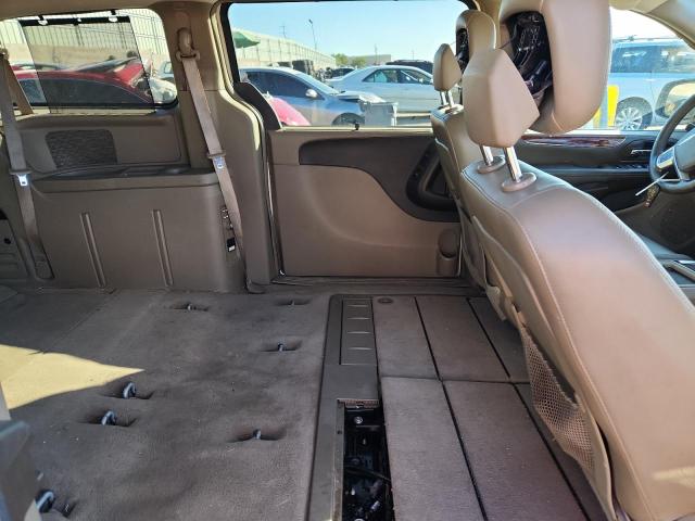 2C4RC1CGXCR237344 - 2012 CHRYSLER TOWN & COU TOURING L GOLD photo 11