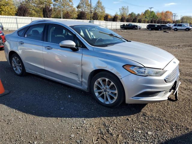 3FA6P0LUXHR255003 - 2017 FORD FUSION SE HYBRID ვერცხლისფერი ფოტო 4
