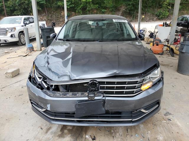 1VWAT7A39HC040176 - 2017 VOLKSWAGEN PASSAT S 灰色 照片 5