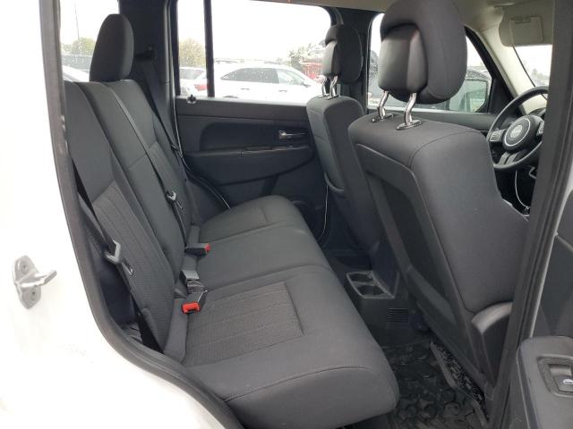 1C4PJMAK9CW129780 - 2012 JEEP LIBERTY SPORT Белый фото 10