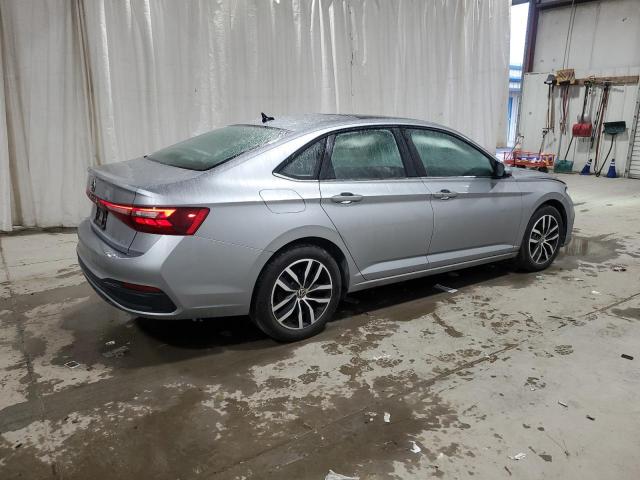 3VW7X7BU0SM030132 - 2025 VOLKSWAGEN JETTA SE SILVER photo 3