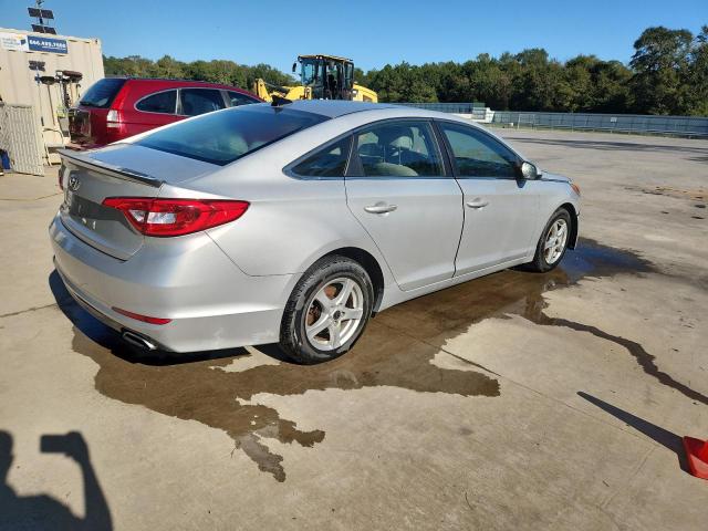 5NPE24AF3GH333199 - 2016 HYUNDAI SONATA SE SILVER photo 3