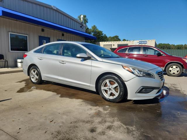 5NPE24AF3GH333199 - 2016 HYUNDAI SONATA SE SILVER photo 4