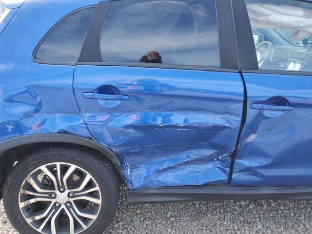 JA4AR3AU3JU004772 - 2018 MITSUBISHI OUTLANDER SPORT ES Niebieski zdjęcie 11