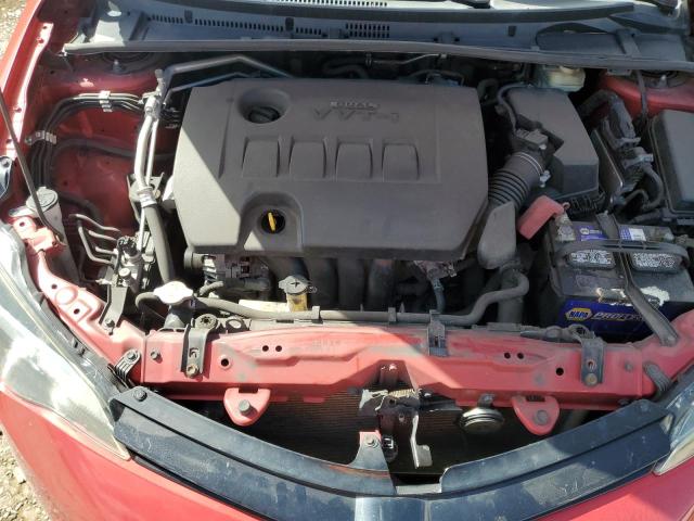 5YFBURHE7JP803686 - 2018 TOYOTA COROLLA L Czerwony zdjęcie 11