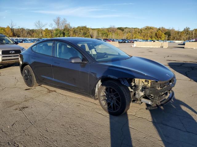 5YJ3E1EA4RF741577 - 2024 TESLA MODEL 3 Noir photo 4