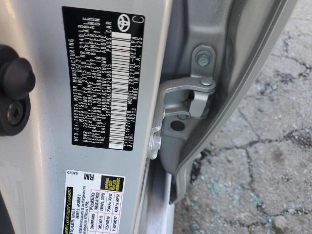 5YFEPMAEXMP249615 - 2021 TOYOTA COROLLA LE ვერცხლისფერი ფოტო 12