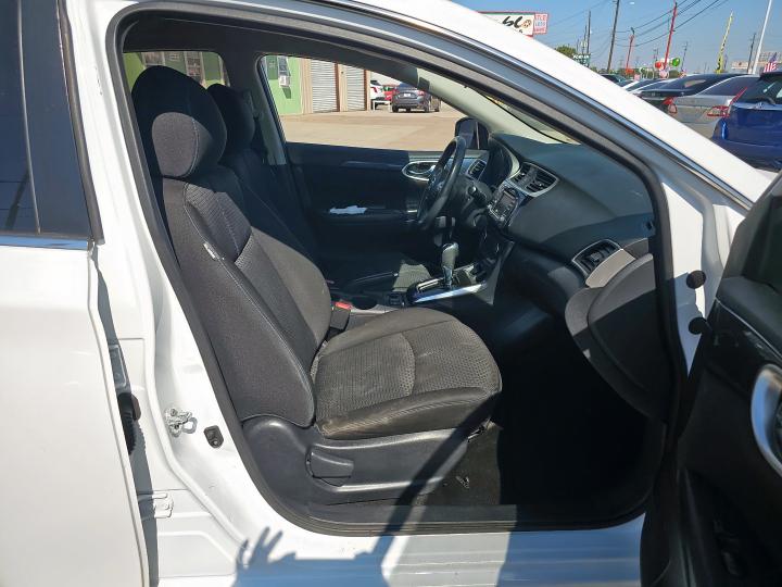 3N1AB7AP2HY220814 - 2017 NISSAN SENTRA S WHITE photo 5