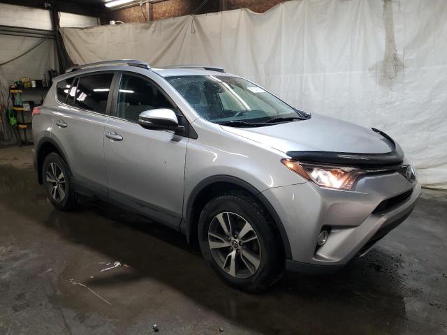 2T3RFREV1HW684482 - 2017 TOYOTA RAV4 XLE ვერცხლისფერი ფოტო 4
