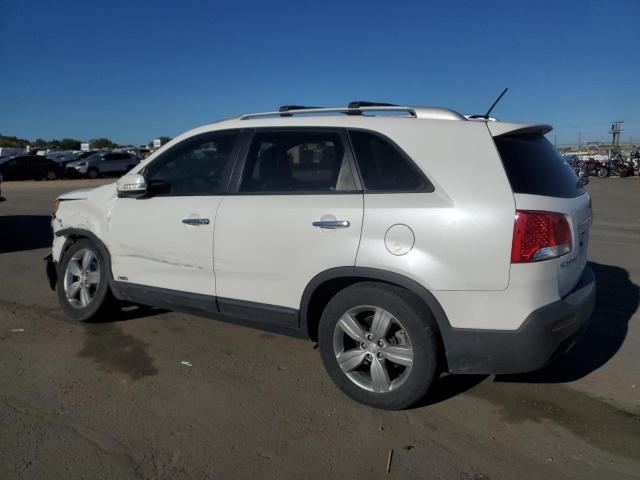 5XYKUDA63CG262844 - 2012 KIA SORENTO EX WHITE photo 2