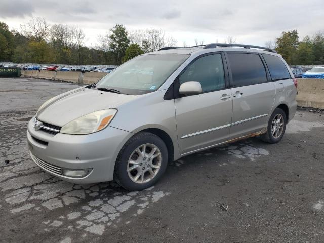 2005 TOYOTA SIENNA XLE, 