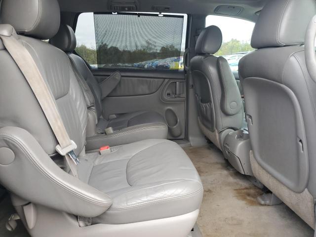 5TDZA22C05S290414 - 2005 TOYOTA SIENNA XLE BEIGE photo 11