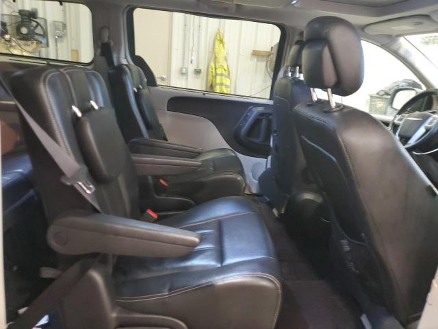 2C4RC1CG8GR199974 - 2016 CHRYSLER TOWN & COU TOURING L GRAY photo 11