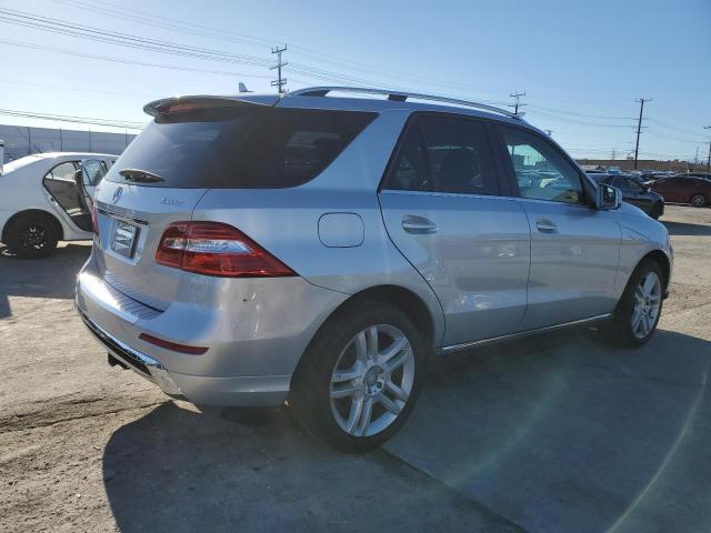 4JGDA5HB0FA500787 - 2015 MERCEDES-BENZ ML 350 4MATIC SILVER photo 3