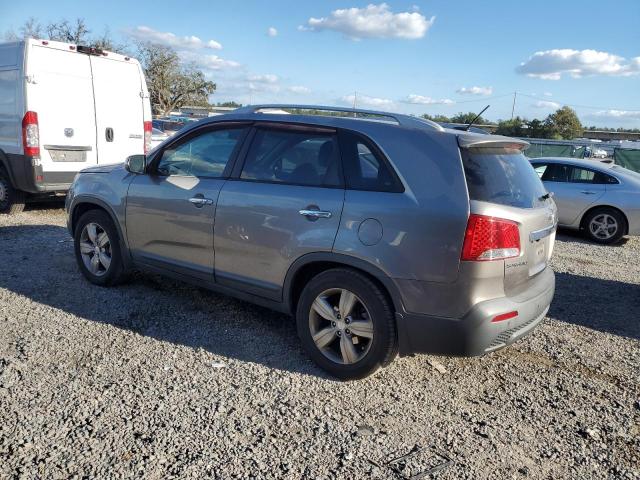 5XYKU4A20DG324442 - 2013 KIA SORENTO EX GRAY photo 2