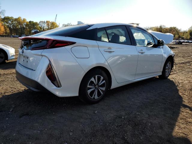 JTDKARFP1H3058448 - 2017 TOYOTA PRIUS PRIM WHITE photo 3