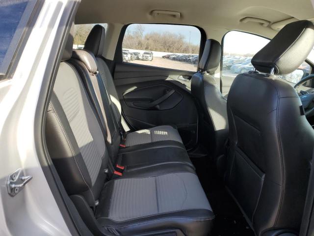 1FMCU0GD7JUA52290 - 2018 FORD ESCAPE SE SILVER photo 11