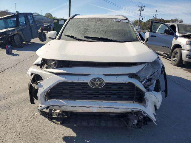 2T3P1RFV5KC017024 - 2019 TOYOTA RAV4 XLE WHITE photo 5
