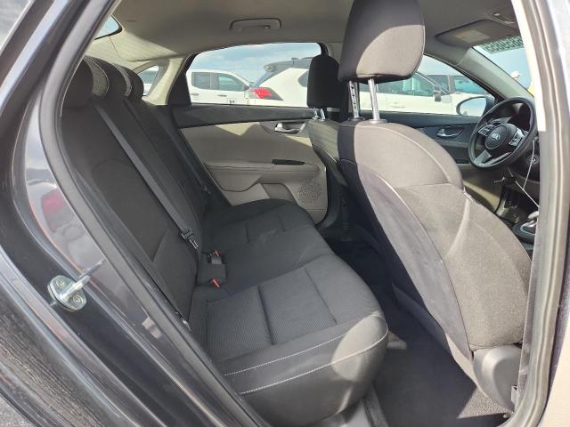 3KPF24AD9ME381437 - 2021 KIA FORTE FE GRAY photo 10